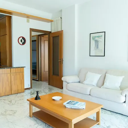 Apartment Con Piscina